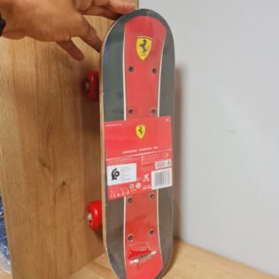 Skate board mini- Mesuca  Ferrari