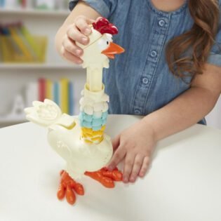Ensemble de jeu Animal Crew Hen Fun Feathers- Play Doh
