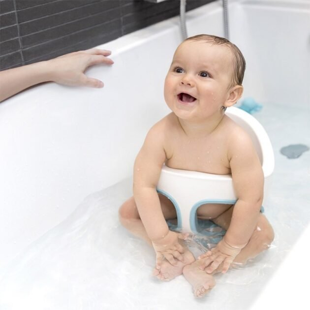 anneau-de-bain-aquaseat-babymoov-blanc-bleu3.jpg Babmoov : Anneau de bain Aquaseat
