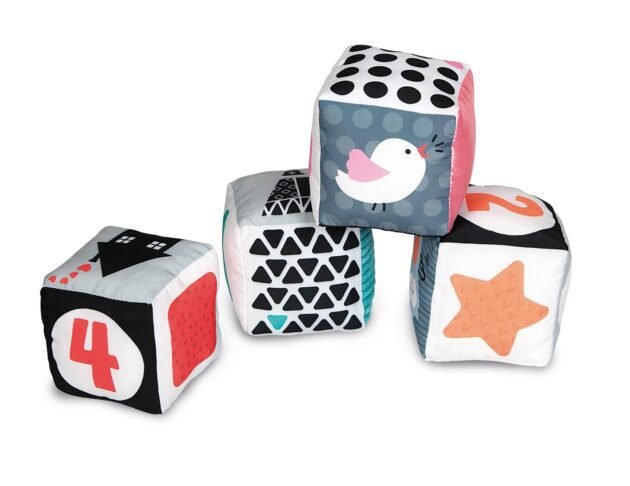 baby-cubos-fofinhos-black-white.jpg Baby Blocks - Clementoni