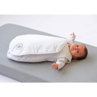 douillette-naissance-cache-coeur-55-cm-etoiles-1.jpg Douillette naissance cache-coeur 55 cm étoiles - Candide