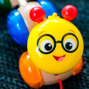 HAPE - Chenille à tirer- Eurekakids