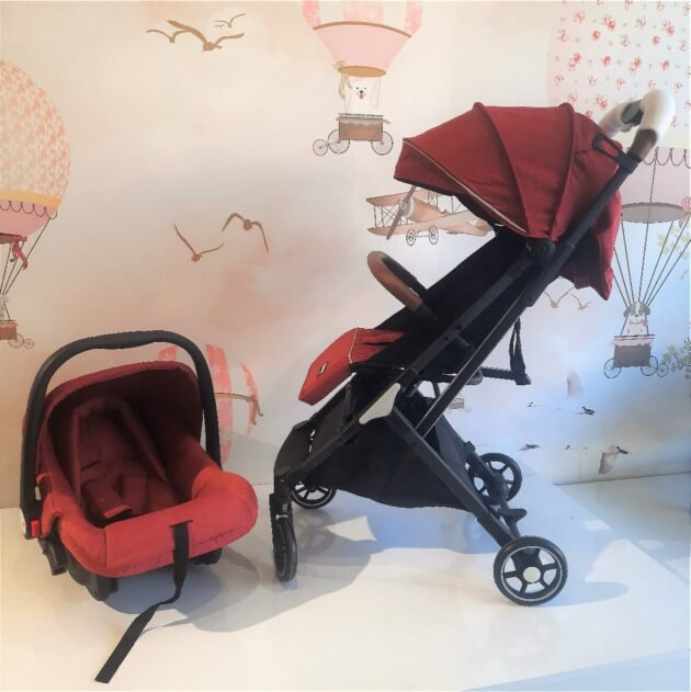 poussette-maxi-cosi-rouge.jpg Poussette Duo Valise - Boyi