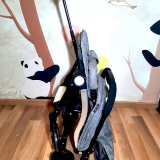 poussette-valise-avec-bras.jpg Poussette valise Reamoon