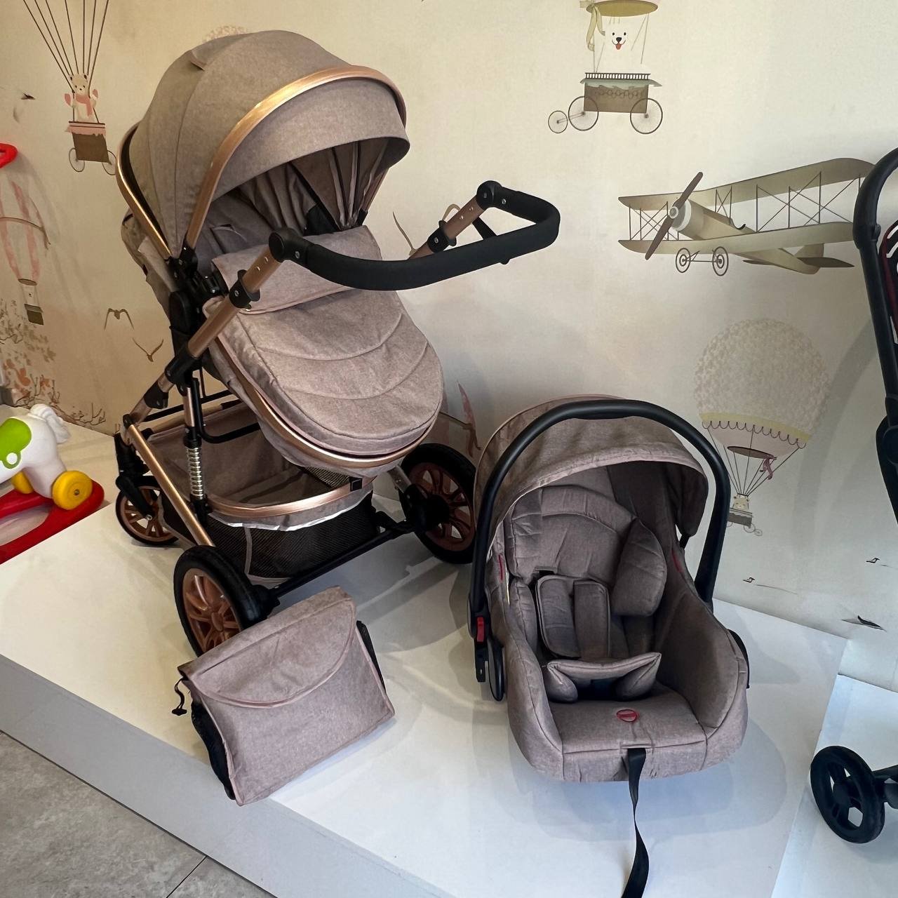 POUSSETTE RÉVERSIBLE + MAXI COSI + SAC A LANGER BEIGE – MON BÉBÉ - Mon Bébé  Maroc