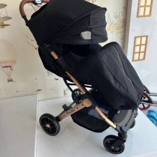Poussette valise avec couvre jambe