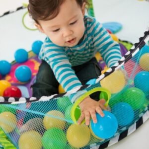 Tapis-de-jeu-dès-la-naissance-2 Tapis de jeu avec balles