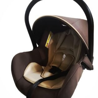 Maxi cosi bras en plastique - Pingouin beige
