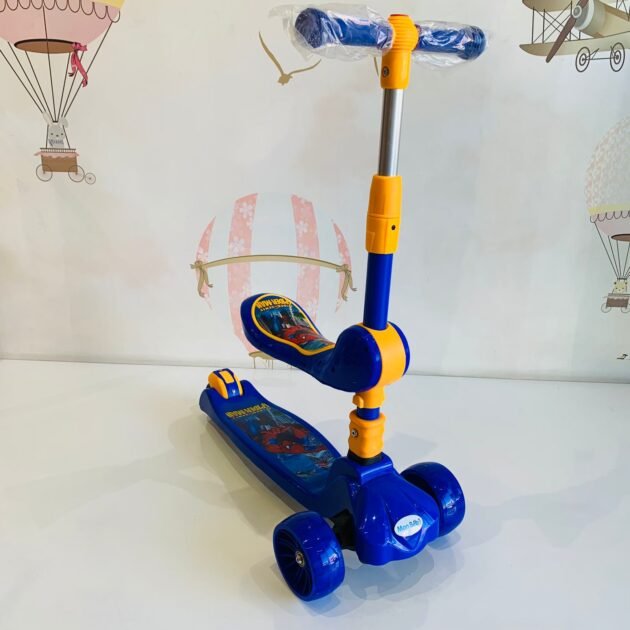 Scooter 3 roues avec siège pliable - Mon bebe