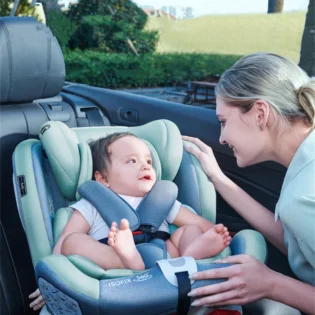 Siège auto pour bébé avec isofix