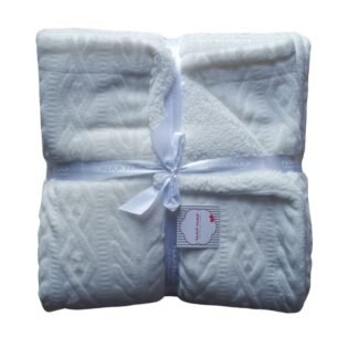Couverture-Tricot-mouton-110x140cm-Naf-Naf-4 statut couverture mouton naf naf