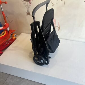 poussette réversible légère facile à plier