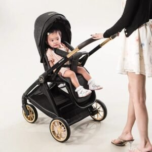 Poussette-reversible-compacte-U-BEST--3 poussette u-best maniable noire