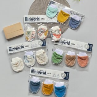 pratique paire de moufles en coton bébé