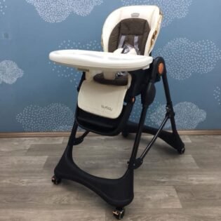 pratique chaise haute E206 Burbay