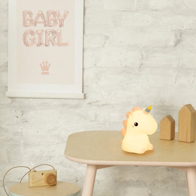 Veilleuse-en-silicone-Licorne-Eurekakids-2 pratique veilleuse en silicone licorne
