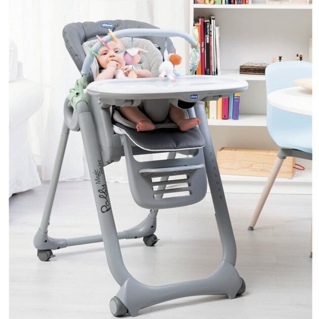 pratique chaise haute polly magic 2