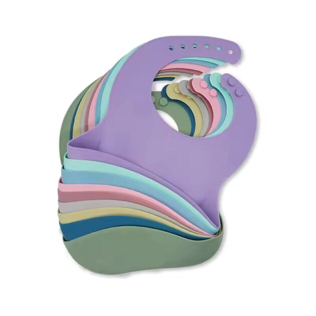 bavoir en silicone yummy 4m+