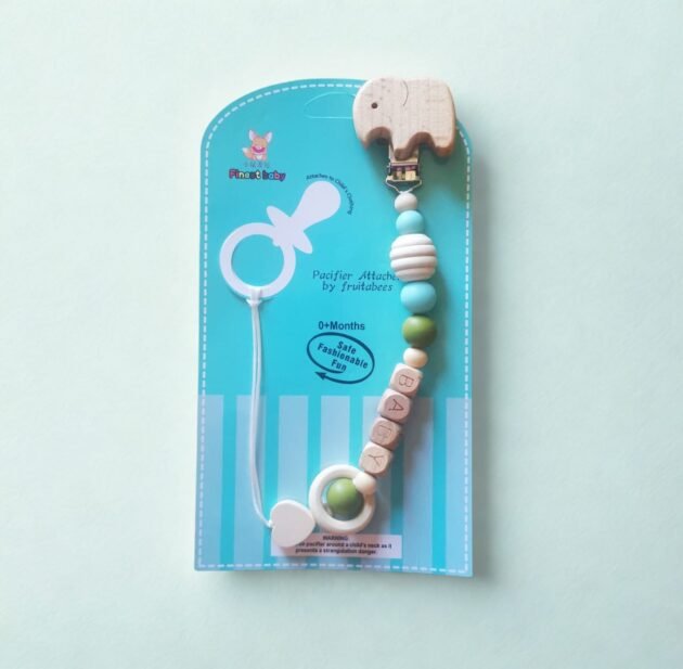 attache-sucette-en-bois-et-silicone-finest-baby-VERT attache sucette finest baby vert