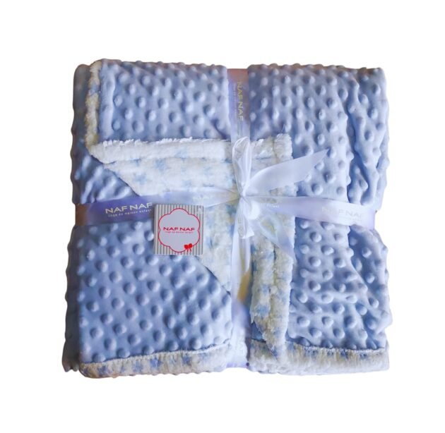 couverture-douce-pour-bebe-140x110cm-naf-naf-bleu couverture douce bleu