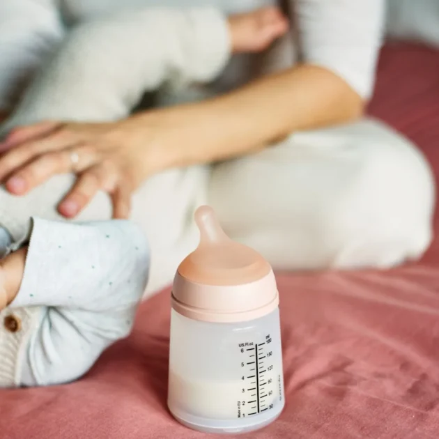 coffret-zero-zero-newborn-biberon-180-ml-et-sucette-suavinex3 coffret newborn biberon et tétine pratique