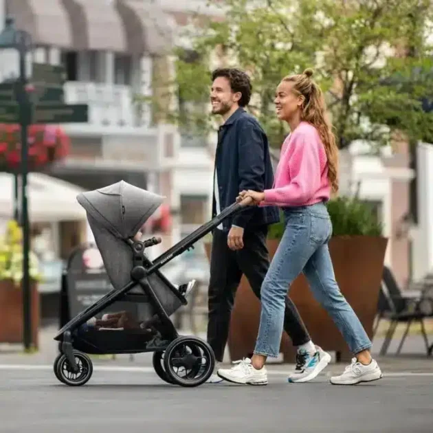 Poussette Zelia S Trio Avec CabrioFix S i-Size - Maxi-Cosi