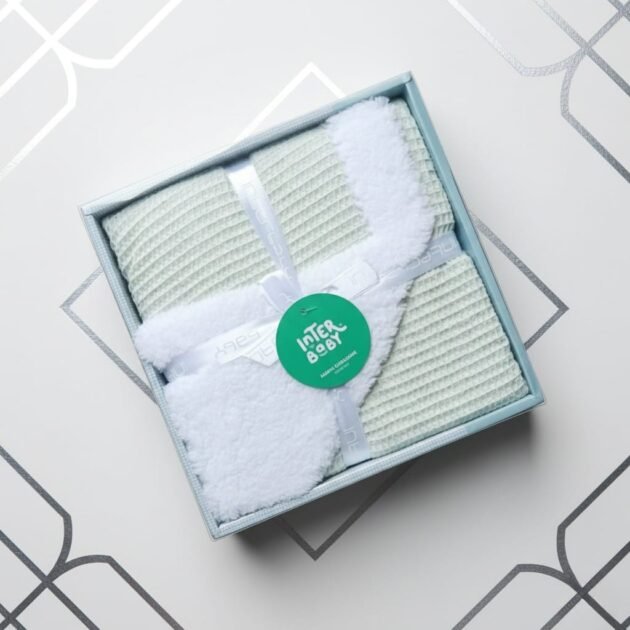 couverture bee nest 80x110 cm - interbaby mint Couverture bee nest 80x110 cm - Interbaby