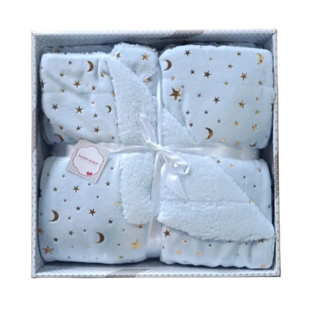 profil-couverture-110x140-bleue-en-peluche-avec-etoiles-dorees-naf Couverture 110 x 140cm bleue en peluche avec étoiles dorées - Naf Naf