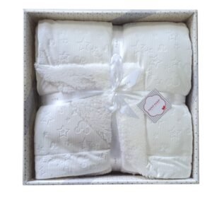 Couverture 110 x 140cm beige en peluche imprimée étoiles - Naf Naf
