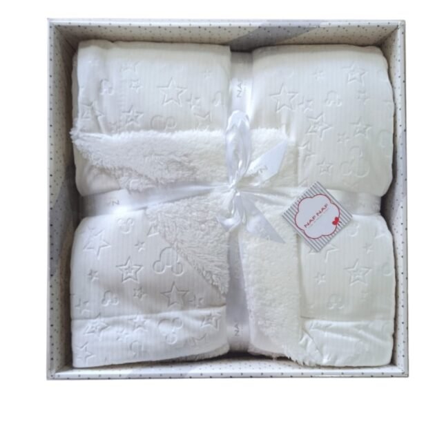 Couverture 110 x 140cm beige en peluche imprimée étoiles - Naf Naf