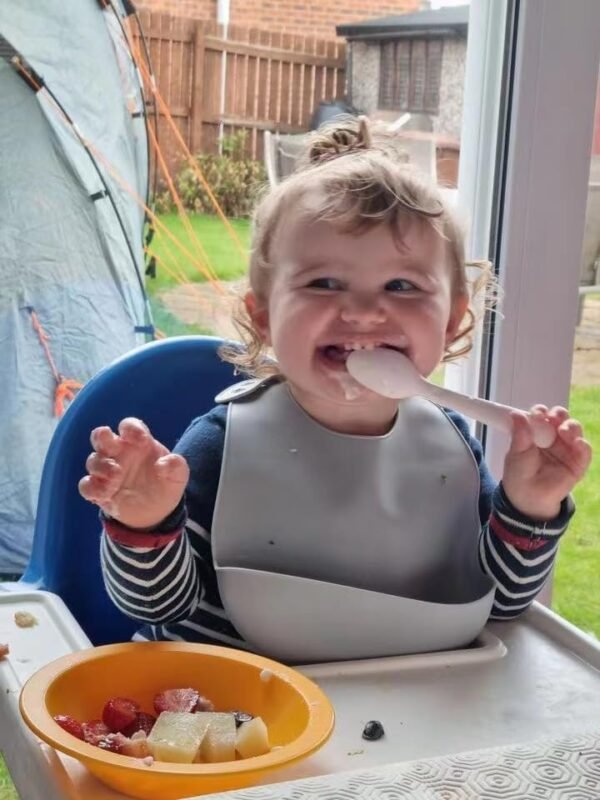 Bavoir en silicone bébé avec récupérateur 9m+ – Yummy